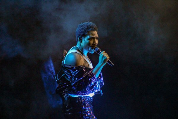 Childish Gambino performs at Amalie Areana on Sept 4 for the New World tour. Many special effects were used, such as smoke and intentional lighting.